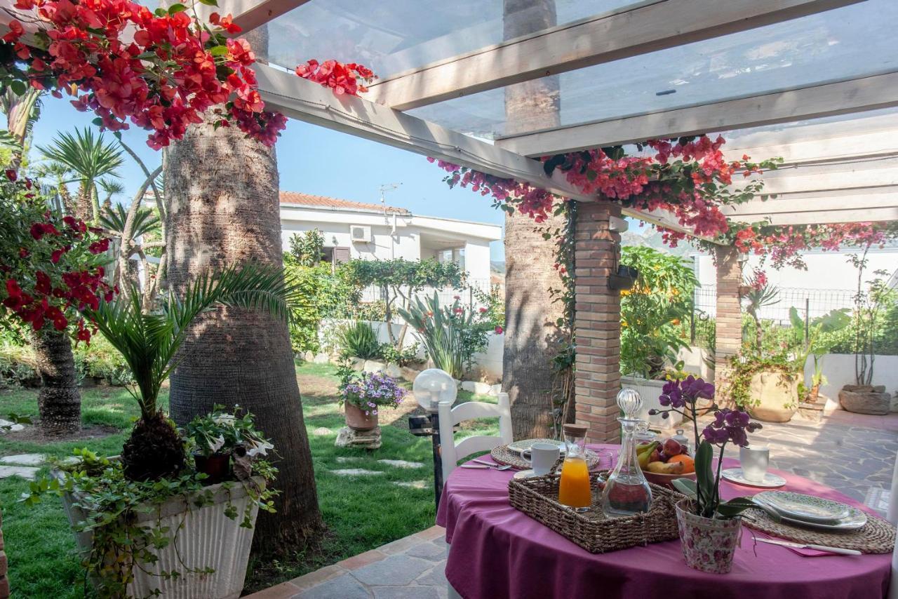 Вилла Casa Petunia Саррок Экстерьер фото
